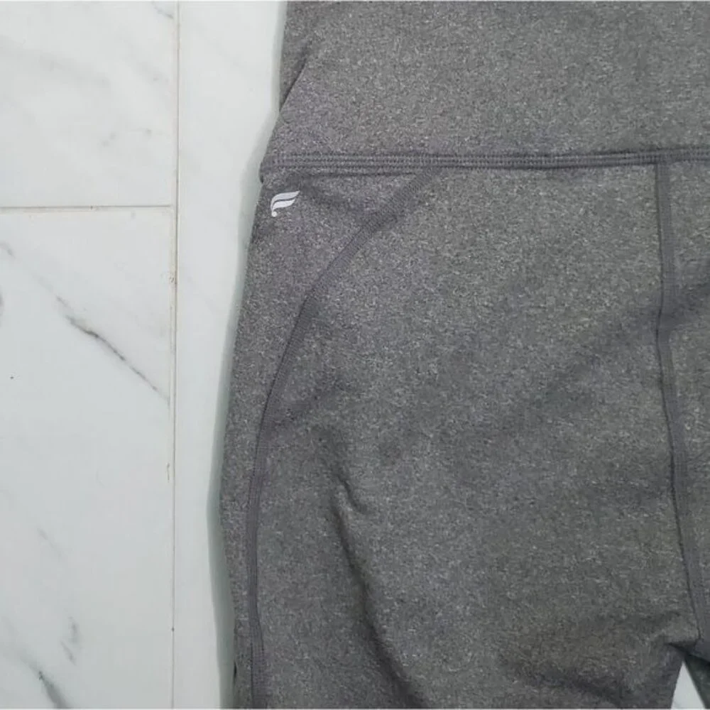 NWT Fabletics Leggings Medium Powerhold 7/ 8 High Waist Gray Gymcore Athleisure - Picture 7 of 8